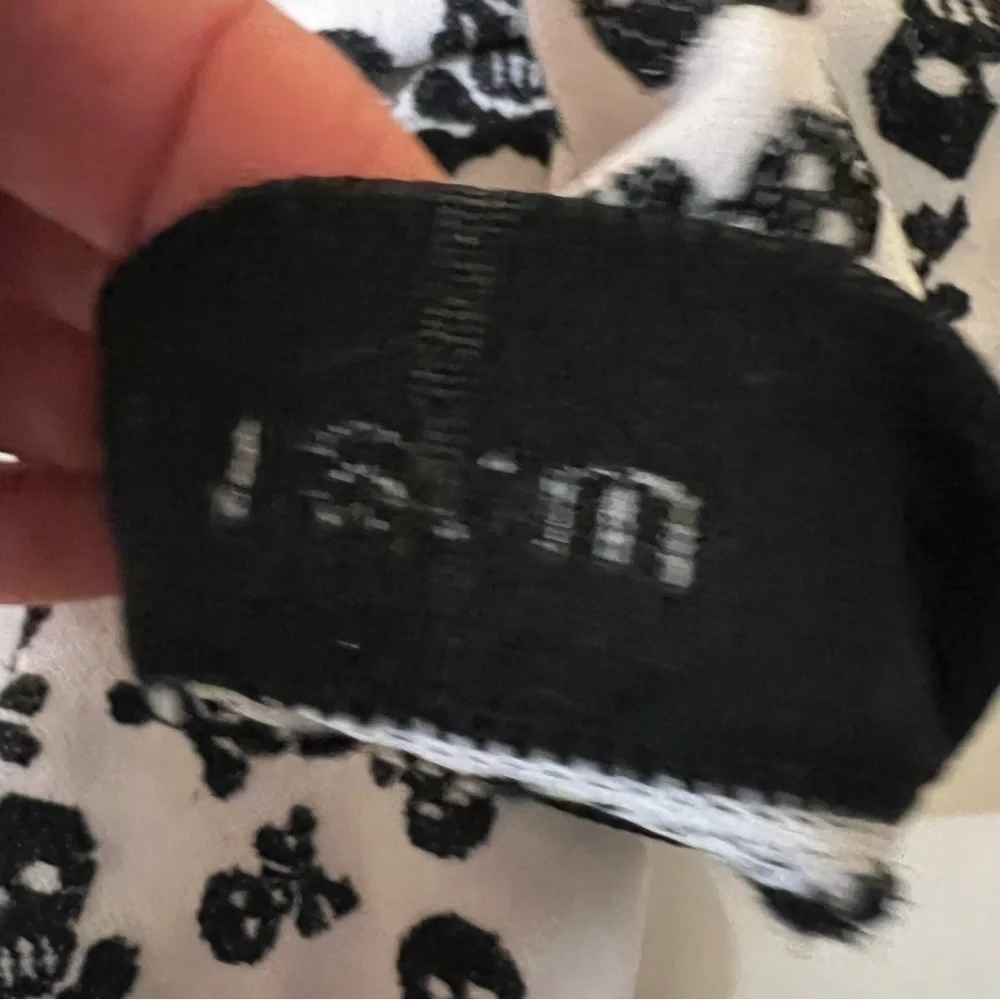 3/$25 🍄 Skull and Crossbones Kids Knee High Compression Sock Halloween Size S/M